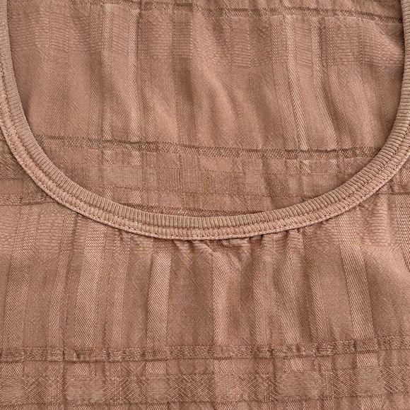 Democracy Sleeveless Brown Top Textured Tencel Size P Runs Large Loose Fit - Picture 5 of 10